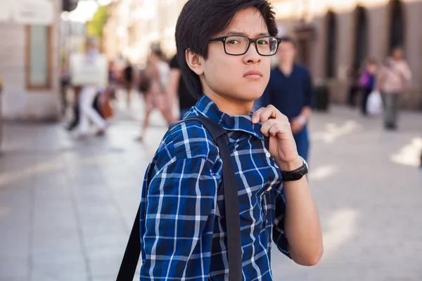 Man in glasses stand at street — Stock Photo, Image