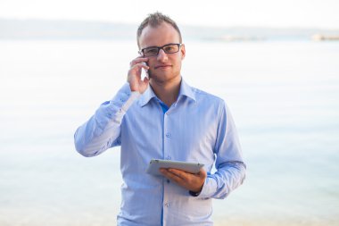 turist mobil tablet pc ve mobil ile