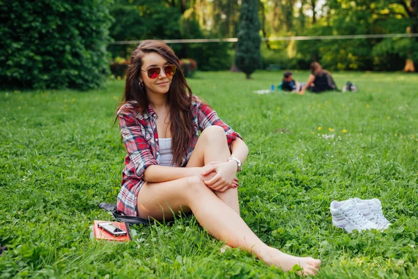 Brown hair girl spending free time — Stock Photo, Image