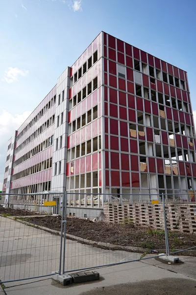 Abriss eines Bürogebäudes — Stockfoto