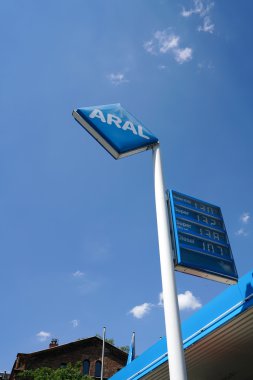 benzin istasyonu Berlin