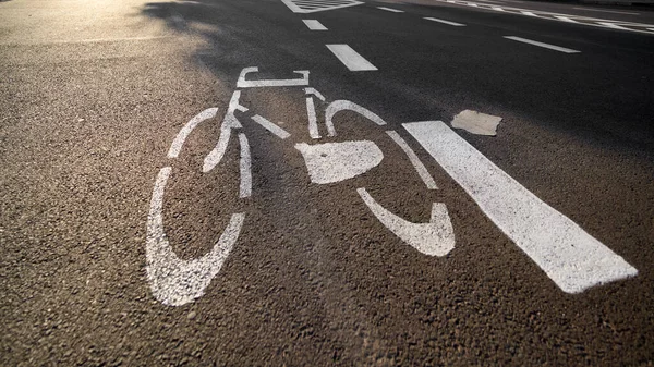 Marcado Para Carril Bici Una Carretera Swinoujscie Polonia — Foto de Stock