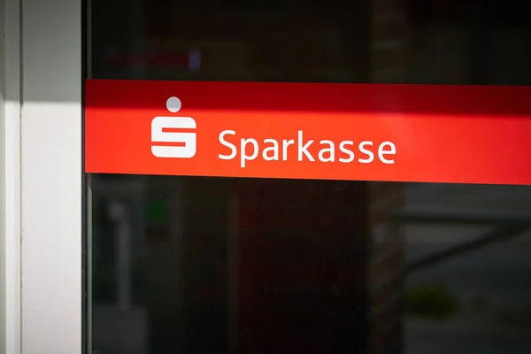 Magdeburg Duitsland April 2021 Toegangsdeur Tot Tak Van Een Sparkasse — Stockfoto