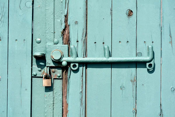 ประตูสีเขียว — ภาพถ่ายสต็อก