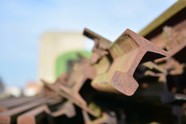 Carriles de ferrocarril oxidados —  Fotos de Stock