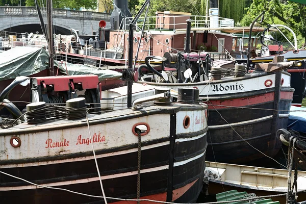 Schepen in Berlijn — Stockfoto