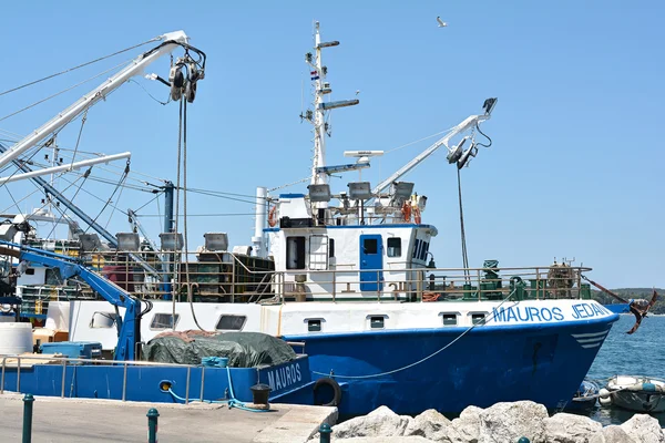Bateaux de pêche sur la côte adriatique — Photo