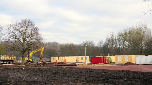 Construction of a refugee camp — Stock Photo, Image