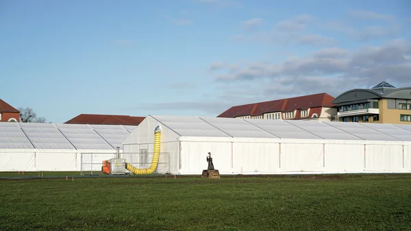 Provisorische Flüchtlingsunterkunft — Stockfoto