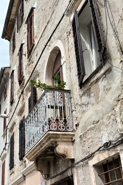 Old house in Pula — Stock Photo, Image