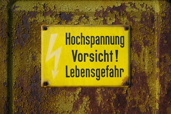 Yellow warning sign — Stock Photo, Image