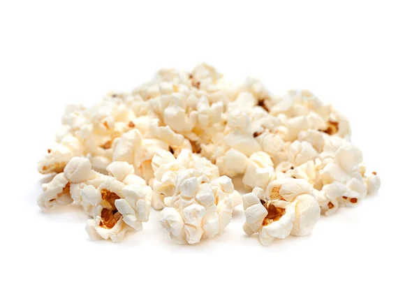 Popcorn op wit — Stockfoto