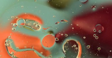 Su zemininde baloncuk yağı