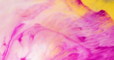 Sıvı boya sıçrama ve girdapla karıştırılmış sanat eserleri.