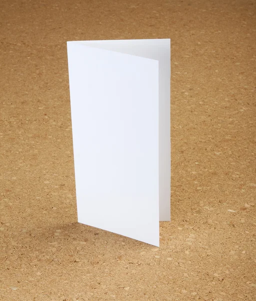 Folheto de papel dobrável branco em branco — Fotografia de Stock