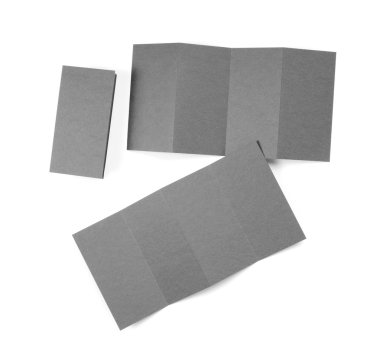 Boş katlanmış kağıt broşür veya el ilanı mockup.