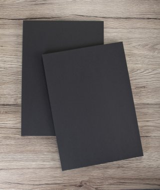 boş afiş poster tasarım yerine ahşap üzerine.