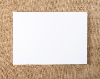 Boş afiş poster çuval bezi arka planda tasarımınızı değiştirmek için.