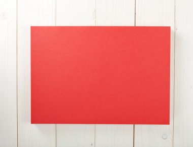 Boş afiş poster tasarım yerine ahşap arka plan üzerinde.