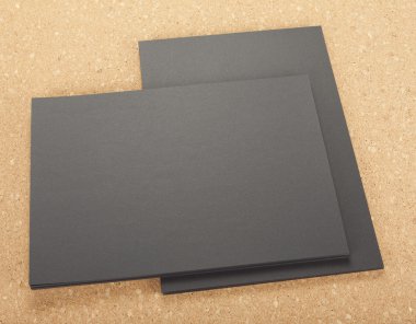 Mantar pano üzerinde boş afiş poster.