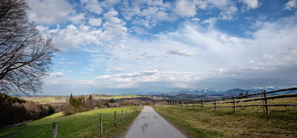 Wanderweg am Taubenberg — Stockfoto