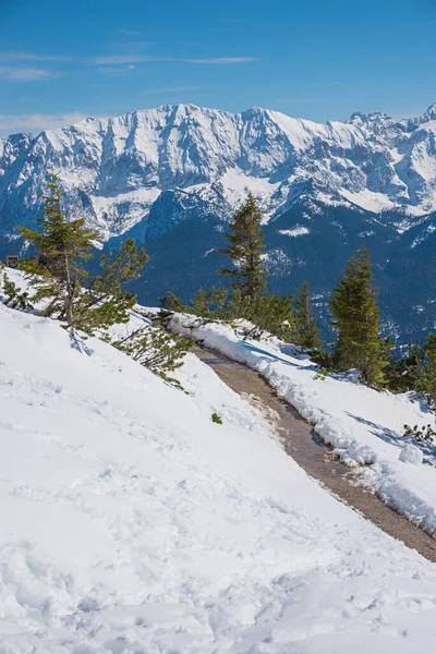 Krásná Turistická Stezka Pohoří Wank Výhledem Vlezlé Alpy Horní Bavorská — Stock fotografie