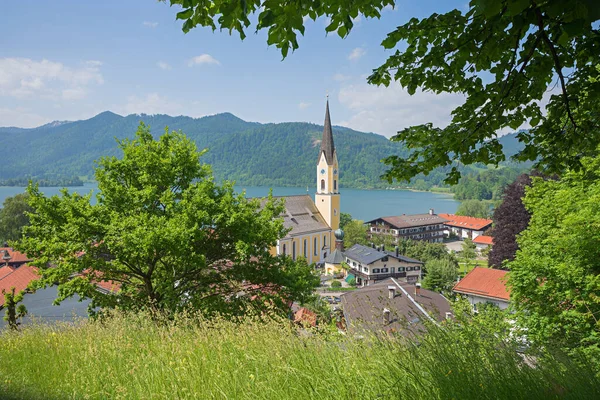 Vue Sur Église Saint Sixte Ville Thermale Idyllique Schliersee Lac — Photo