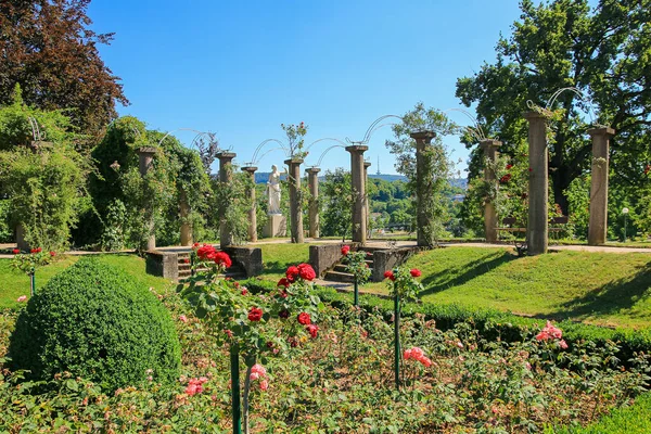 Rosensteinpark Parklandschaft Mit Bögen Und Skulpturen Stuttgart Stadt Deutschland — Stockfoto