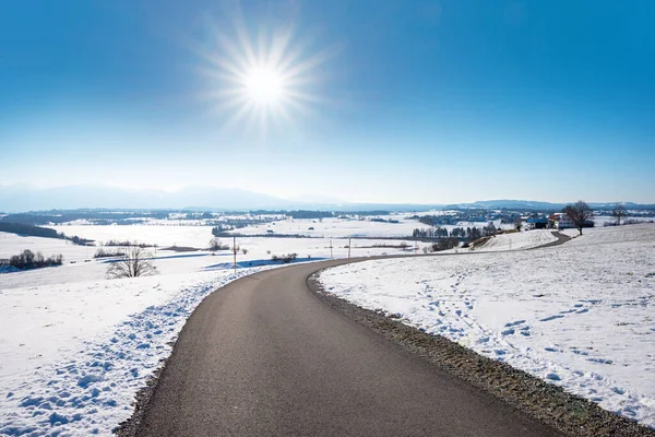 Kurvenreicher Wanderweg Riegsee Wunderschöne Winterlandschaft Oberbayern Mit Bergblick — Stockfoto