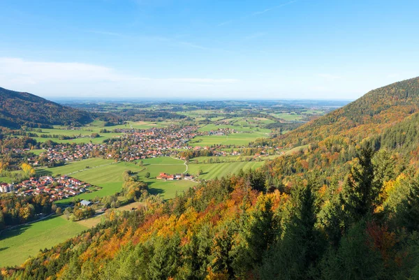 Utsikt Över Vackra Spa Staden Aschau Chiemgau Höst Landskap Alpina — Stockfoto