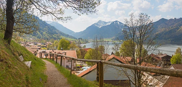 Spazierweg Zum Weinberg Tourismusort Schliersee Zeitigen Frühling — Stockfoto