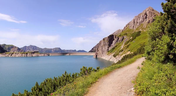 Dam lake lunersee, austira — Stock Photo, Image