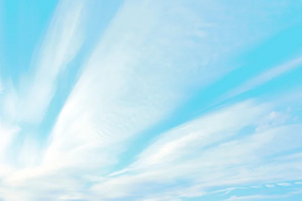 Bright blue sky with cirrus clouds — Stock Photo, Image