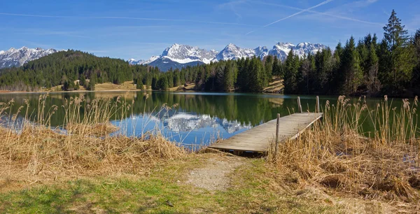Idylického jezera geroldsee - panorama — Stock fotografie