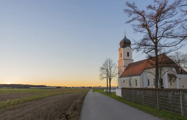 Pilgrimage chapel at dawn — Stock Photo, Image