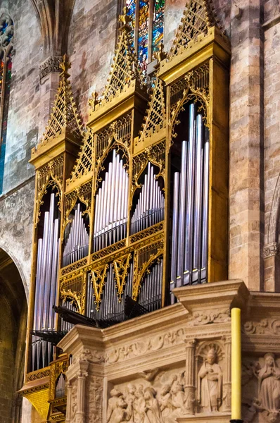 Órgano en Mallorca catedral Le Seu — Foto de Stock