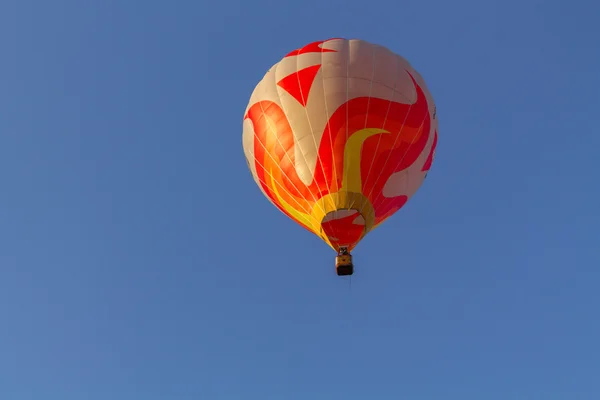 Πολύχρωμο αερόστατο το πρωί — Φωτογραφία Αρχείου