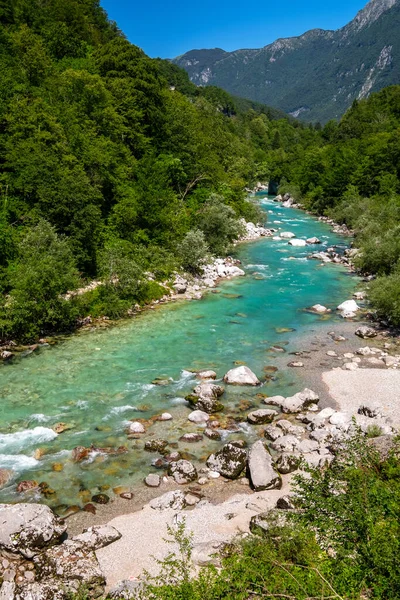 Wunderschöner Türkisfarbener Fluss Soca Lepena Tal Felsiger Teil Beliebter Badeplatz — Stockfoto