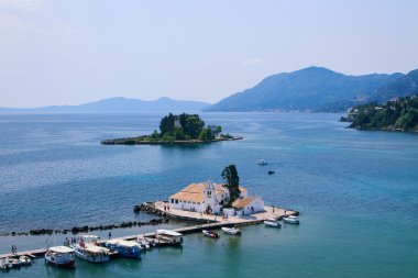 Korfu vlacherna Manastırı güzel görünümü