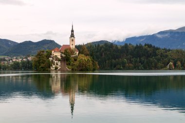 Şaşırtıcı kale Bled Gölü 