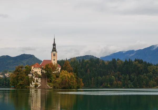 Fantastiska slottet Bled sjö — Stockfoto