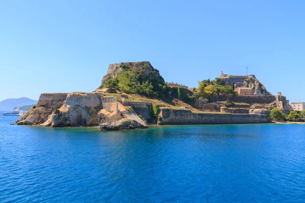 Gezellige gebouwen in Corfu stad — Stockfoto