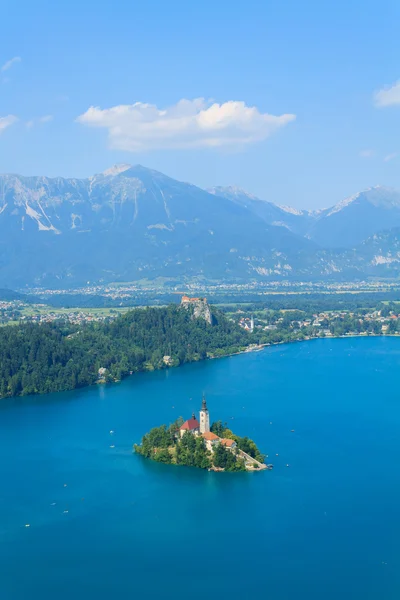 Lake Bled and the island with the church summer — Stock Photo, Image