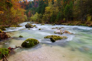 Dağlarda, Mostnica Korita, Julia Alpleri'nin muhteşem nehir