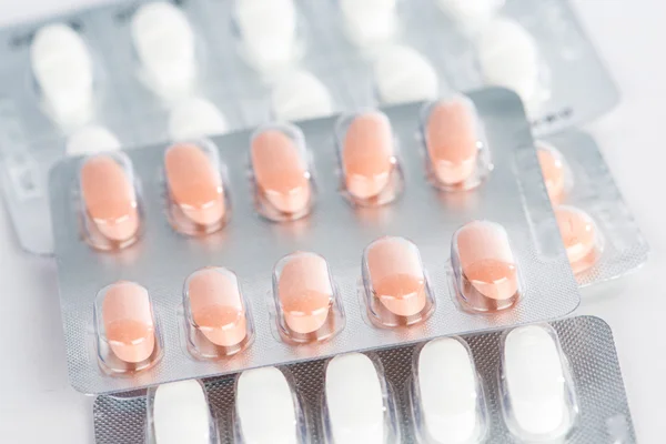 Vakumlu Ambalaj içinde ilaç tablet — Stok fotoğraf
