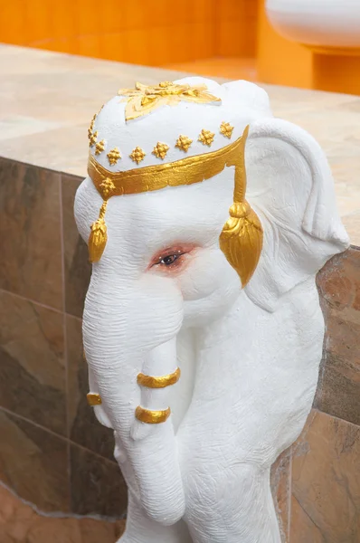 Olifant standbeeld Thaise stijl — Stockfoto