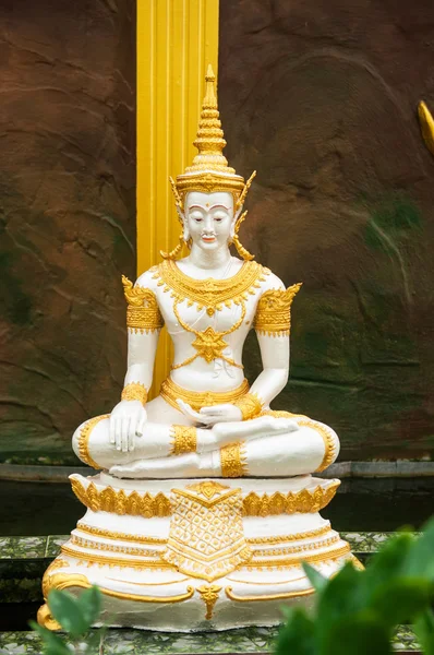 Estatua de ángulo en el templo de Tailandia —  Fotos de Stock