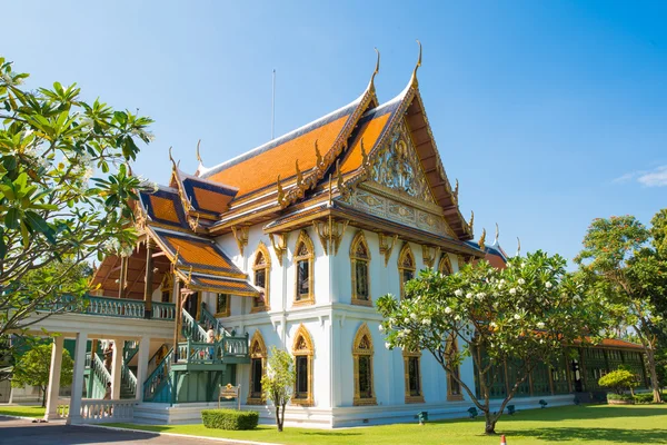 NAKORNPRATHOM, TAILANDIA 30 DE NOVIEMBRE: Vista Samakkeemukamartaya Hall —  Fotos de Stock