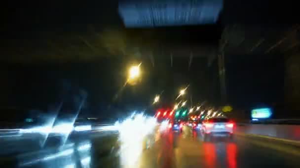 Noite chuvosa em um carro na Ponte Jacques-Cartier — Vídeo de Stock