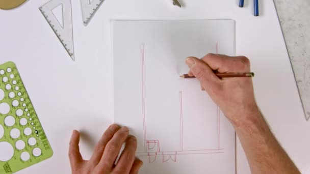 Zoom fora da mão desenho arquitetônico planos internos — Vídeo de Stock